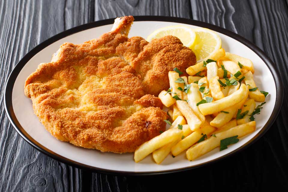 Read more about the article What to eat in Milan: discover Milanese Cuisine
